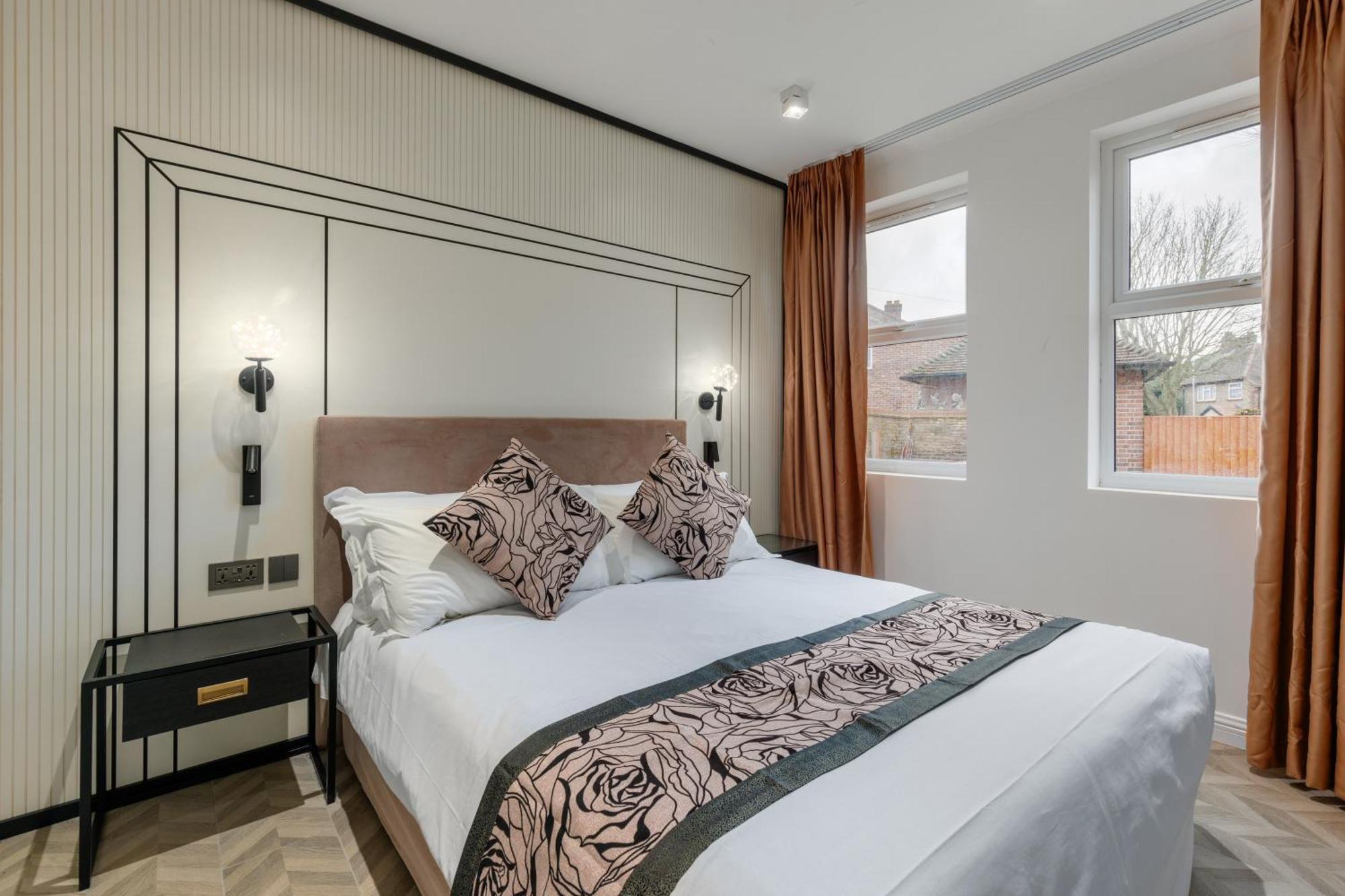 Rosemay Hotel Near London Heathrow Airport Hayes  Exterior photo